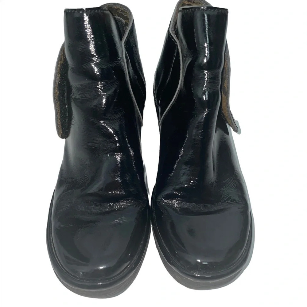 Fly London Yoss Shiny Black Ankle Wedge Booties Size 5.5